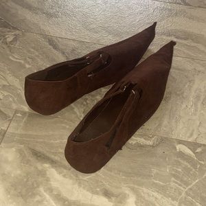 Authentic Reproduction of Renaissance Women’s Shoes!